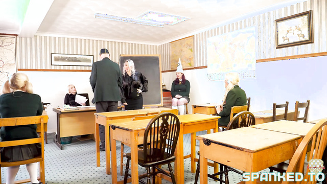 The Teacher Uses a Harsh Lesson to Remind Students That Effort Shapes Results